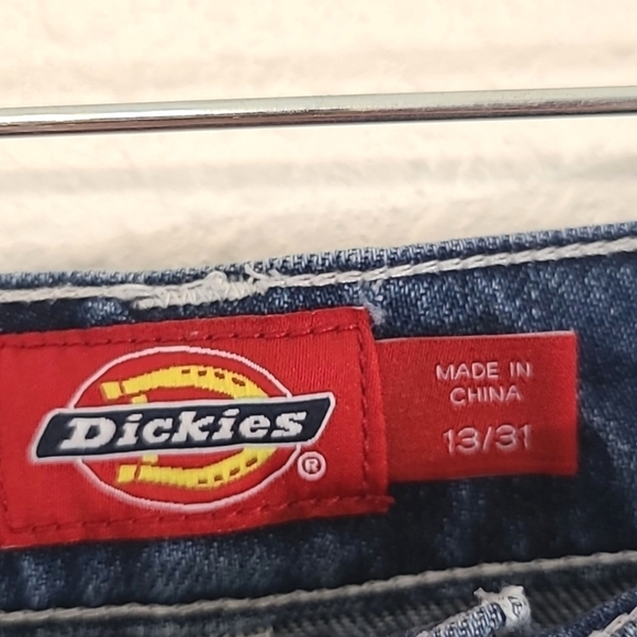 *NWT* DICKIES Stars & Stripes Print 5-Pocket Shorts, size 13/31 - Picture 4 of 6